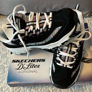 Skechers D’Lites Sz. 8.5-9